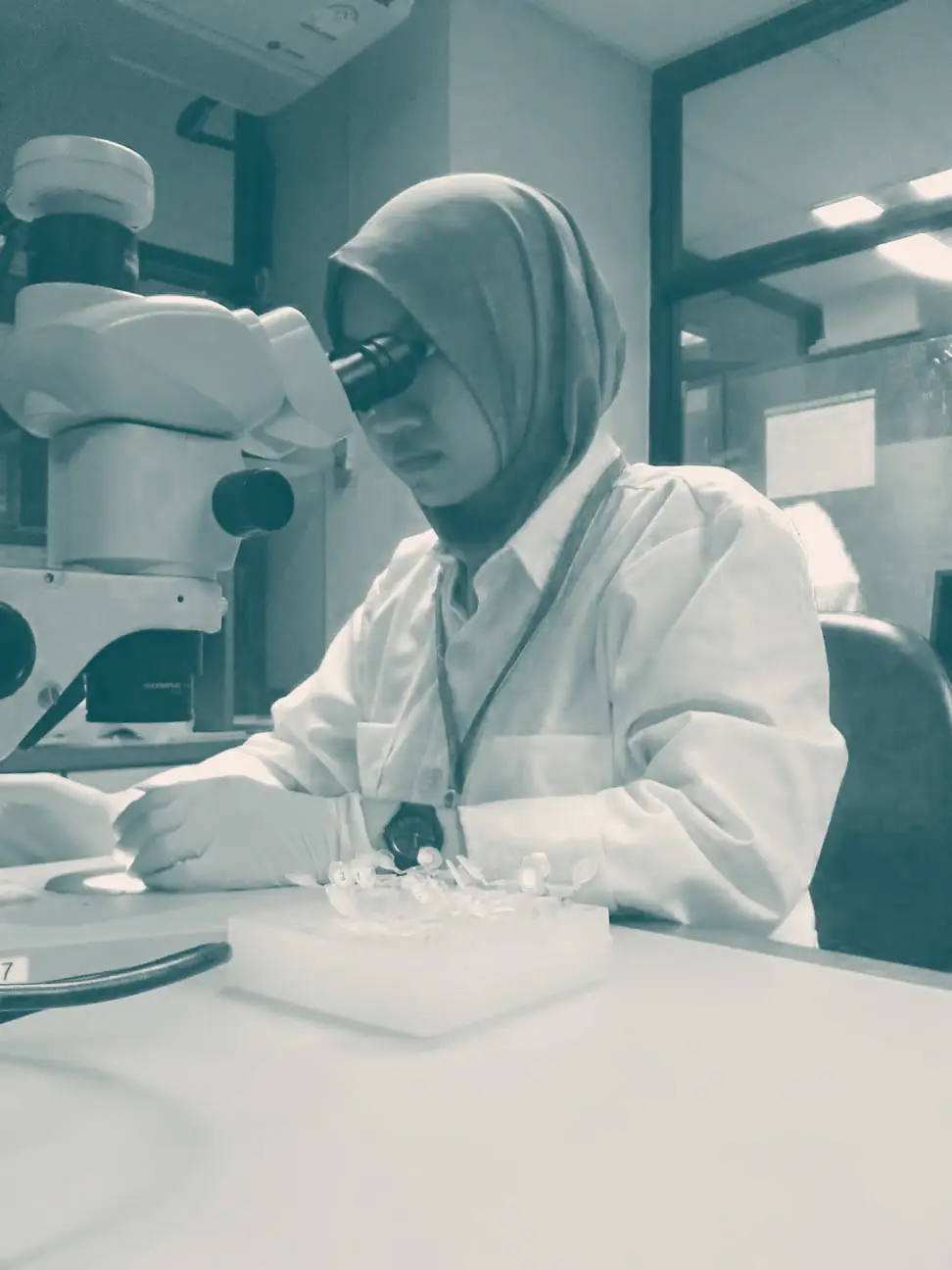 Wulan in lab, Mahidol University, Thailand, 2022