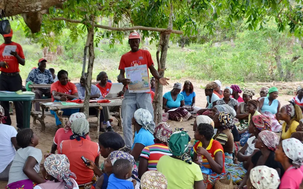 Community dialogue discussing malaria 1231
