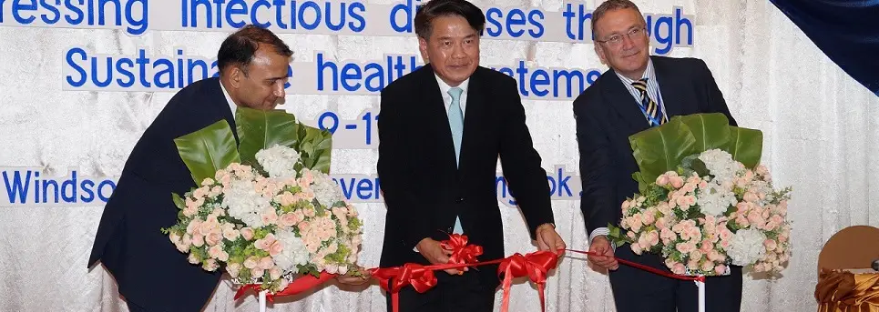 201603090943 malaria consortium asia technical director siddhi aryal director general of the thai department of disease control dr amnuay gajeena malaria consortium chief executive charles nelson opening the symposium