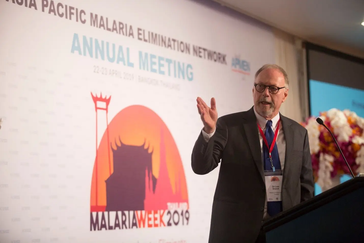 Dr Leo Braack presents at the annual APMEN meeting in 2019