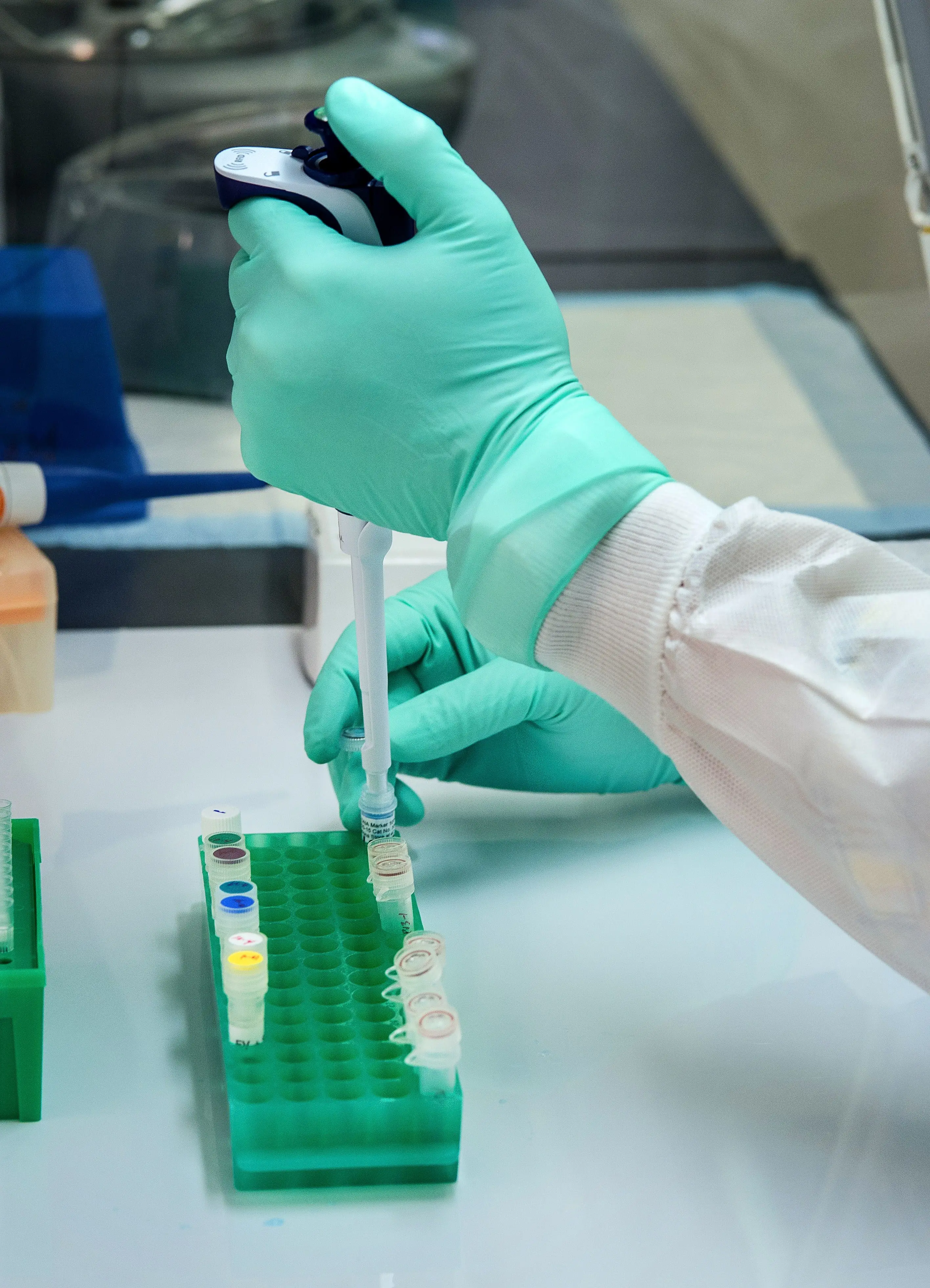 202105281101sample pipette csc unsplash