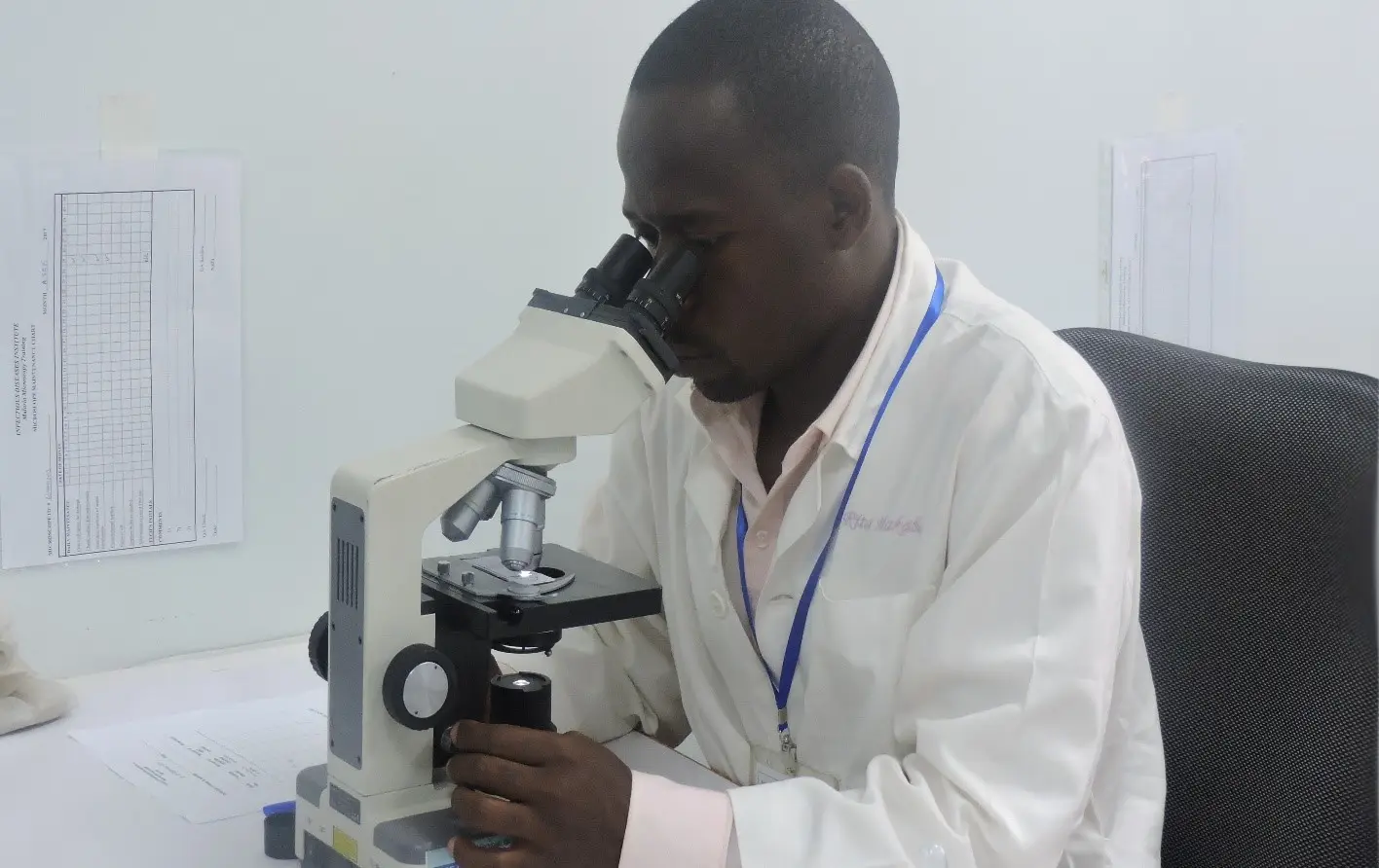 202110281001researcher2