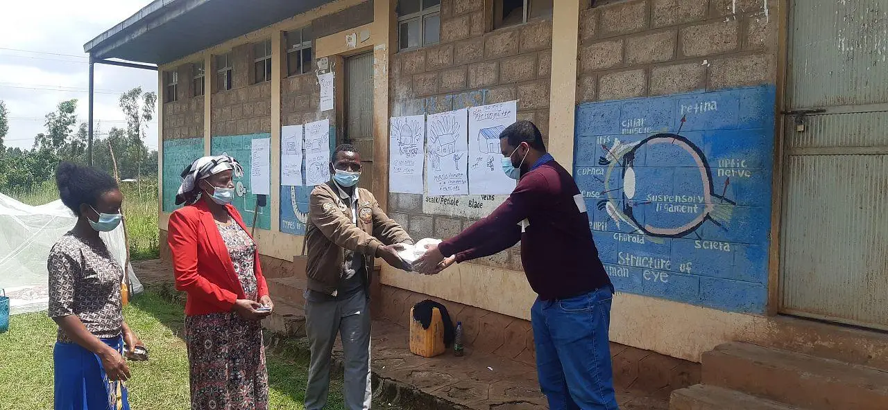 Award ceremony for competition to produce IEC learning materials, Ethiopia