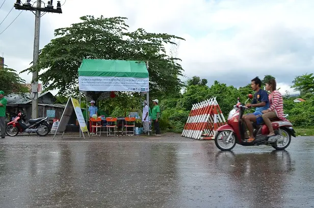 201412110217 encouraging people crossing the border to be tested for malaria