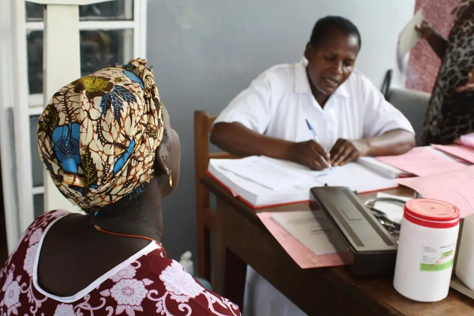 201410290302 kigorobya health facility i pregnant woman receiving advice and iptp 1