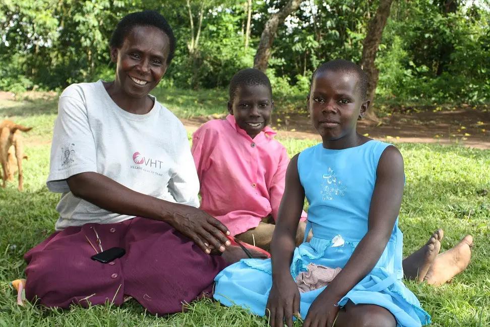 201410231231 vht alice birengesa of kiyonga village with her children kizirafumbe sub county hoima district v5
