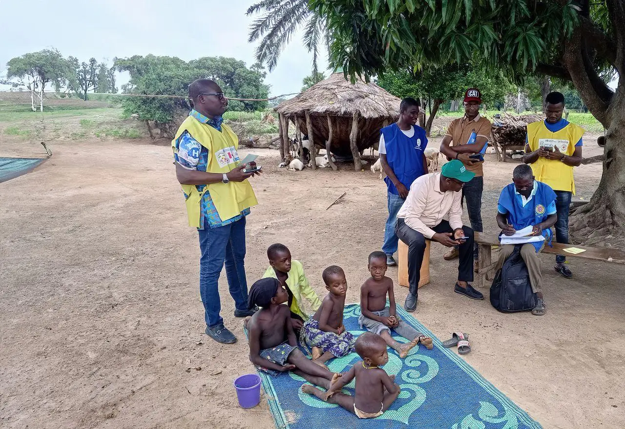 Community workers tracking zero dose children