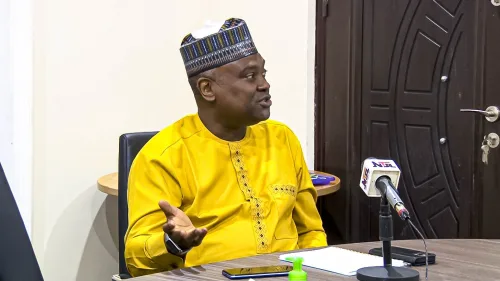 Dr Maxwell speaking during the meeting