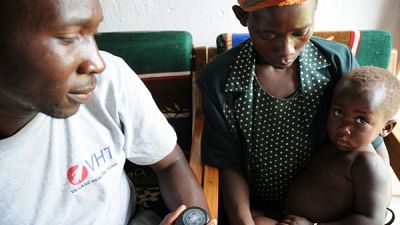 Since Susanne has a cough, Solomon uses his timer and assesses her respiratory rate. This allows him to check for pneumonia. Susannes breathing rate is under 40 breaths per minute, therefore Solomon does not have to provide antibiotics.