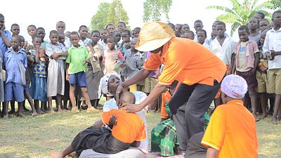 The performances show community members how to spot the symptoms of severe malaria. 