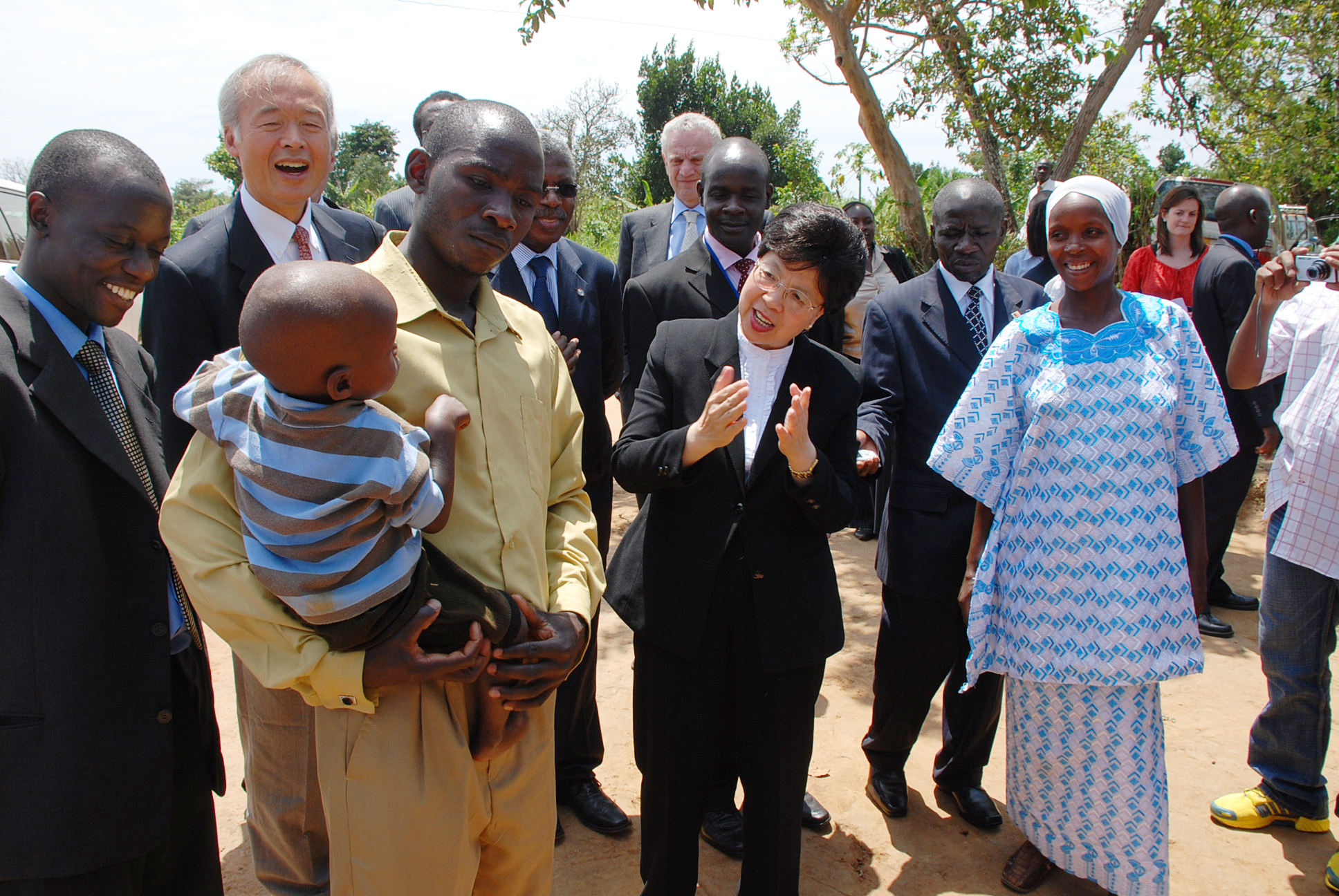 WHO Director General, Dr Margaret Chan visiting a net beneficiary in Bulima village